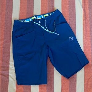 Like new men’s shorts size XL